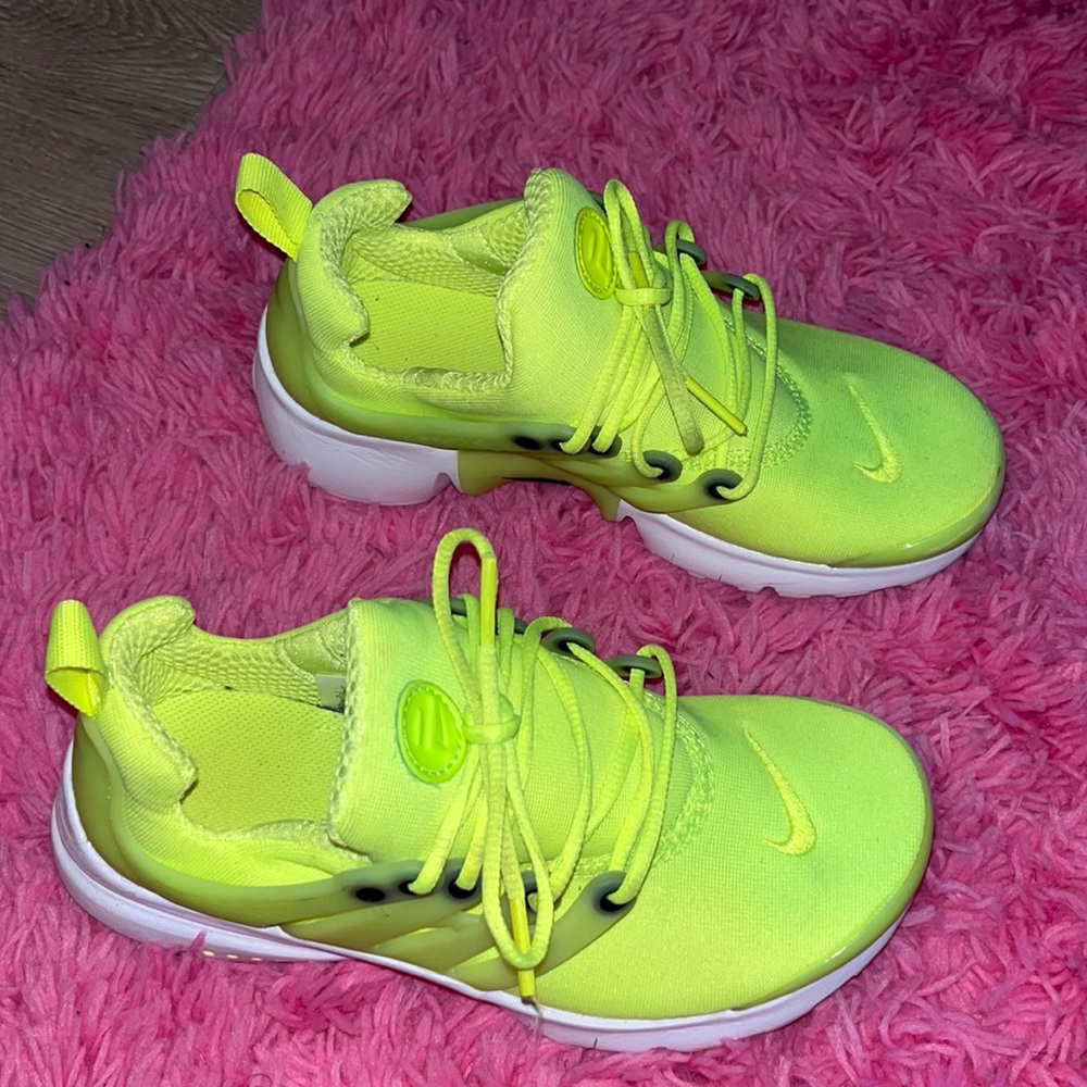 Nike air for little girls.